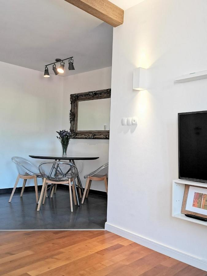 Apartman R.R. โอมิช ภายนอก รูปภาพ